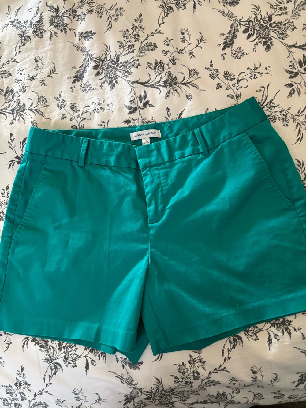 Cute like new BR shorts